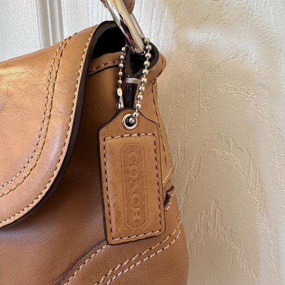 Authentic Coach Purse - Picture 4 of 17